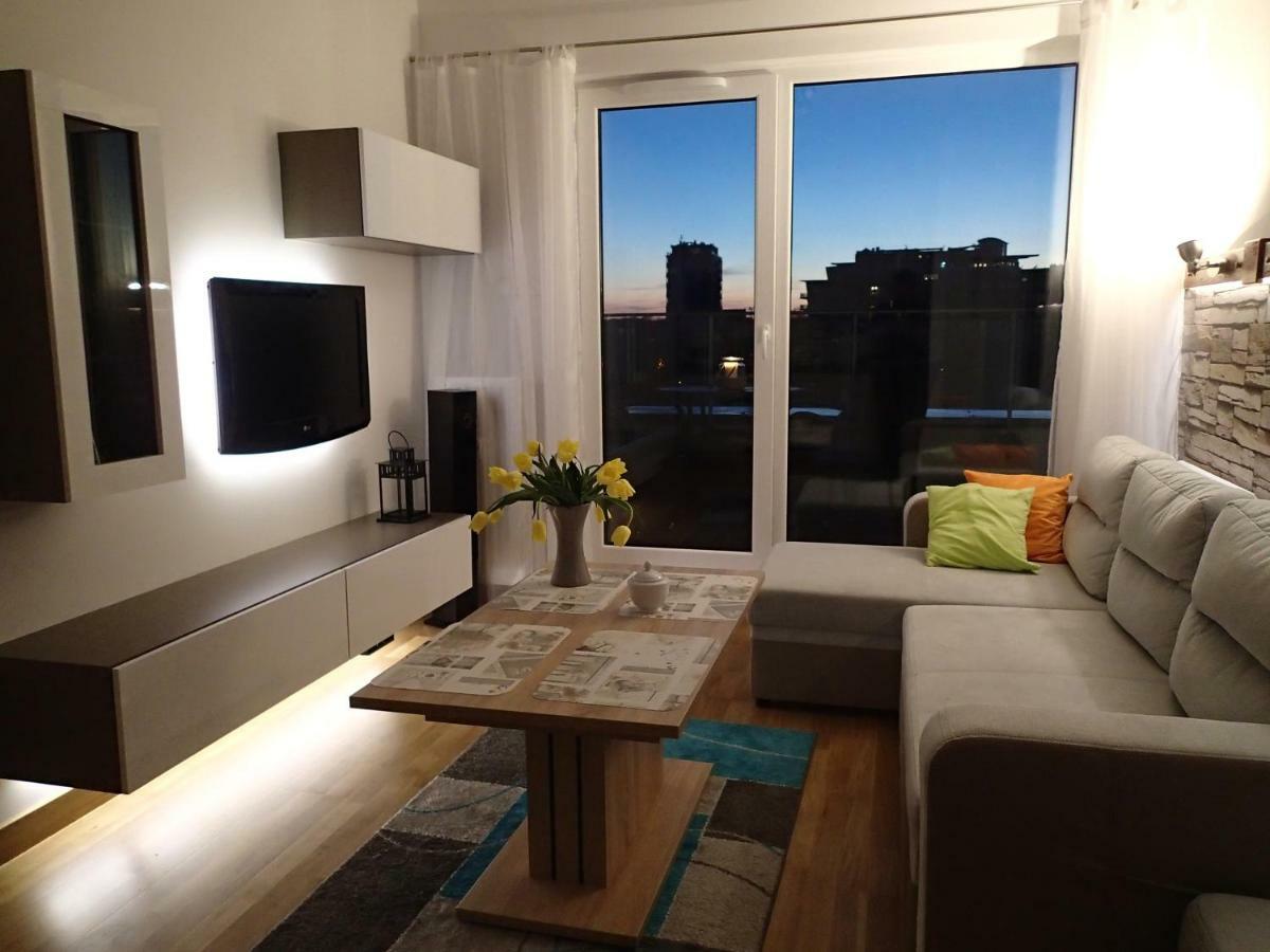 Apartament Dla Ciebie Z Tarasem I Garazem Kolobrzeg Luaran gambar