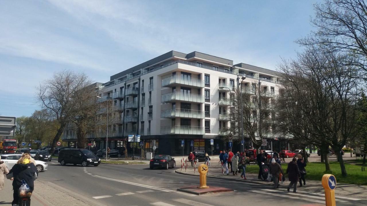 Apartament Dla Ciebie Z Tarasem I Garazem Kolobrzeg Luaran gambar