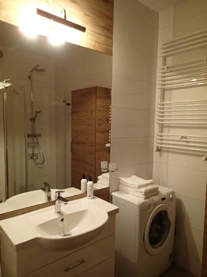 Apartament Dla Ciebie Z Tarasem I Garazem Kolobrzeg Luaran gambar